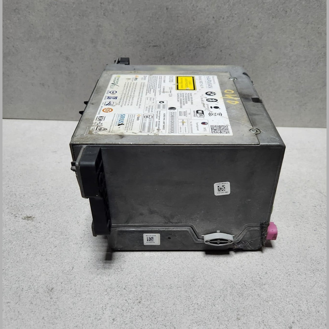 2011-2013 BMW 528i Radio Navigation Head Unit 9311040 5 Series F10 528i 535i 
