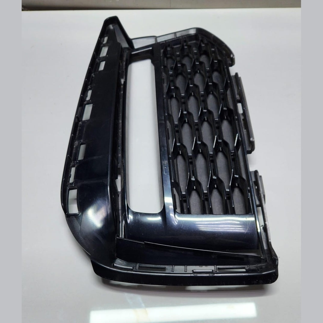 2017-2023 BMW 530i Front Bumper Lower Grill Cover  8064966 5 Series G30 G31 OEM
