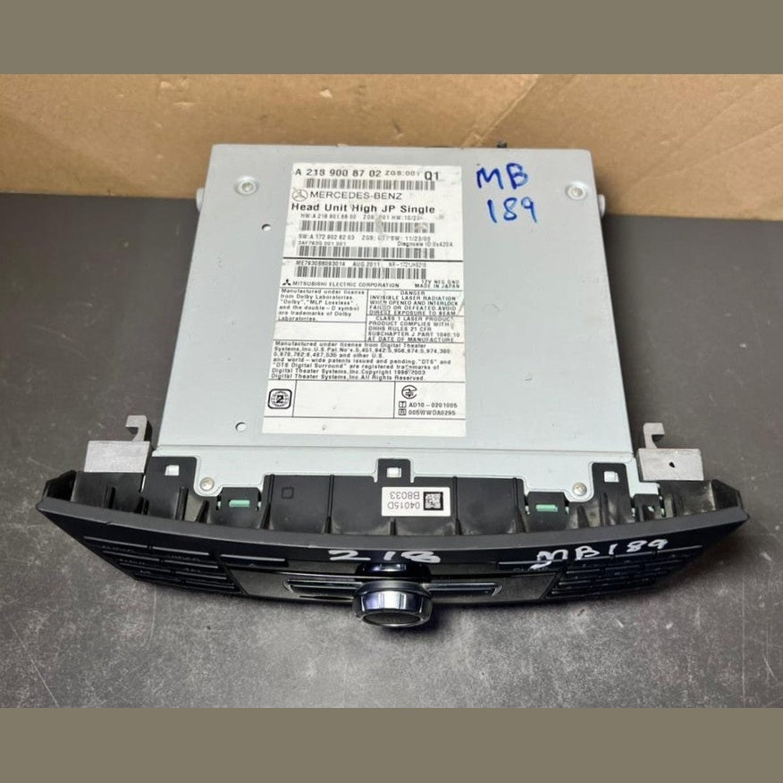 Mercedes W218 Navigation Command Radio Audio Head Unit CD Player A218 9008702