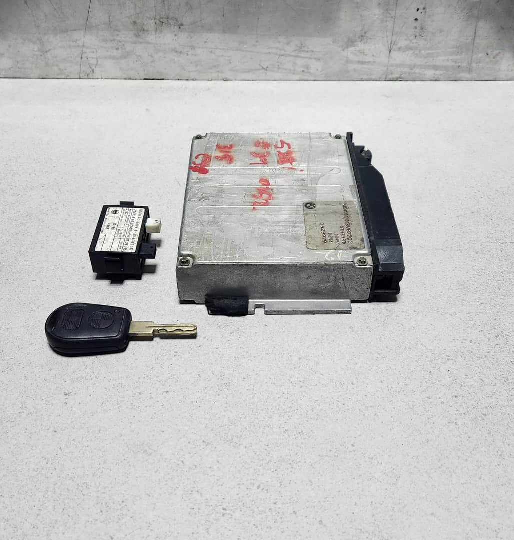 1996-1999 BMW 328i Engine Control Unit 1429861 E36 328i Z3 2.8 M52