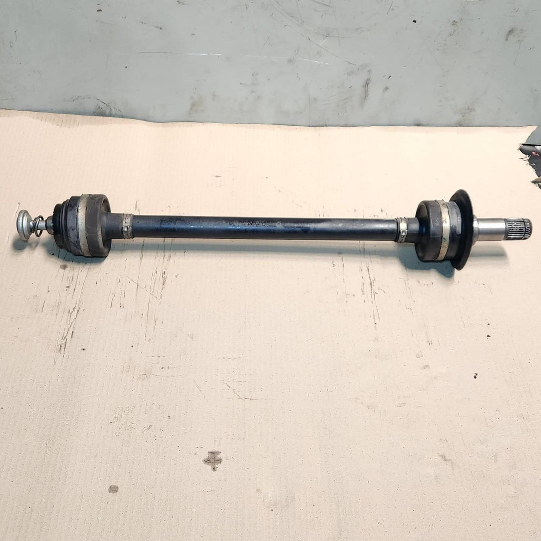 2018 BMW 540d xDrive Output Shaft Rear Left 8664629 5 Series G30 G31 