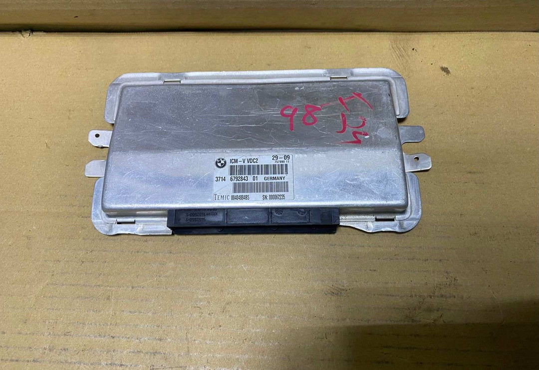 BMW Suspension Control Module 6792843 F01 F02 F06 F10 F12 F13
