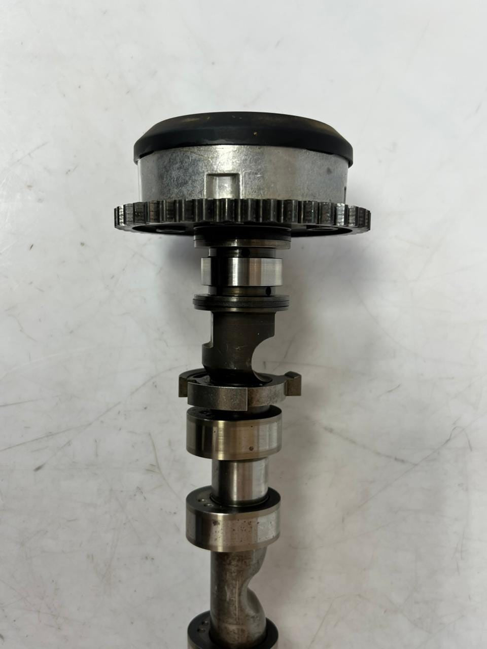 2013-2018 BMW M6 F10 F12 F13 550i 650i M5 N63 S63 Intake Camshaft 7604875 OEM