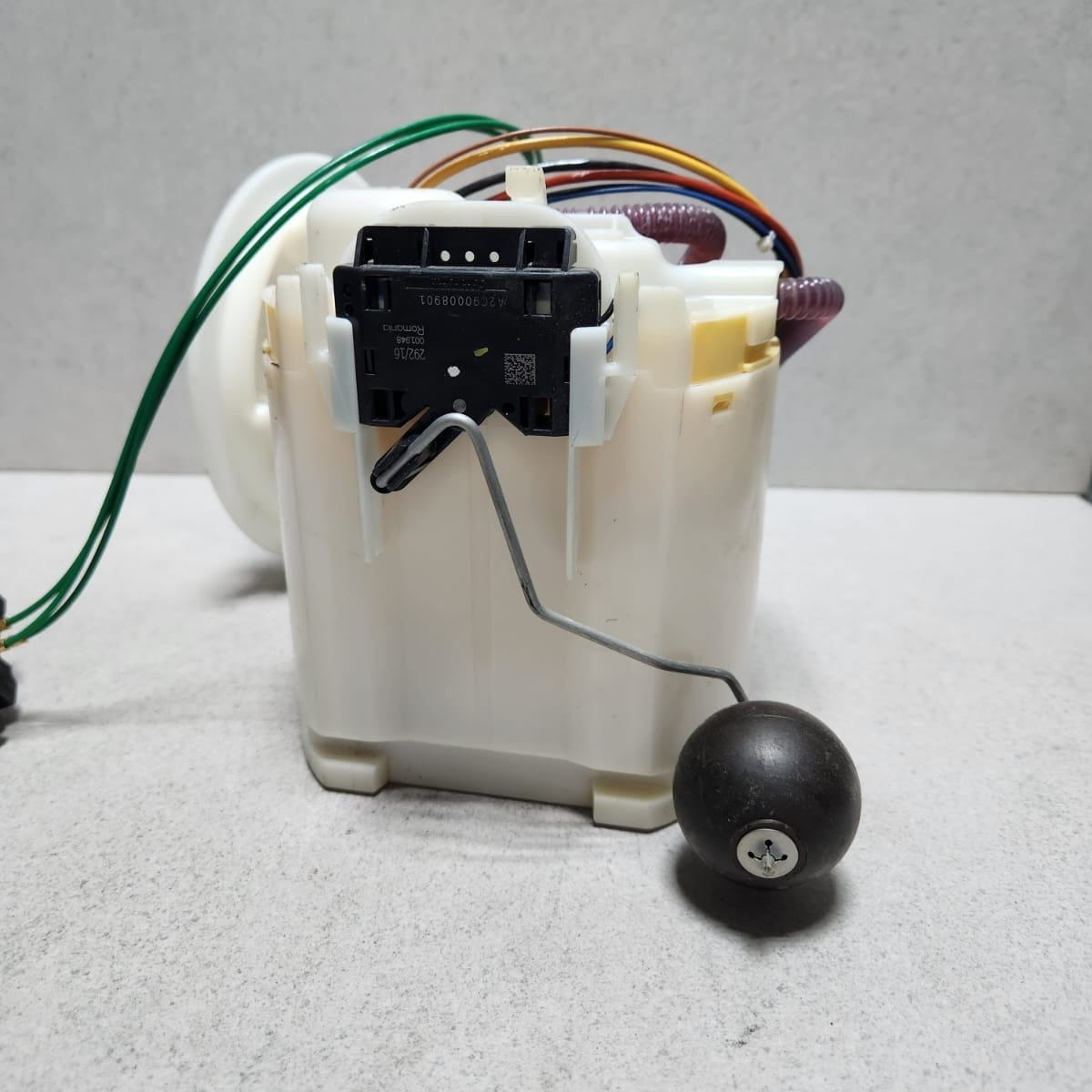2020-2022 BMW 745e In-Tank Fuel Pump Assembly 7400699 740Le 745e 530e