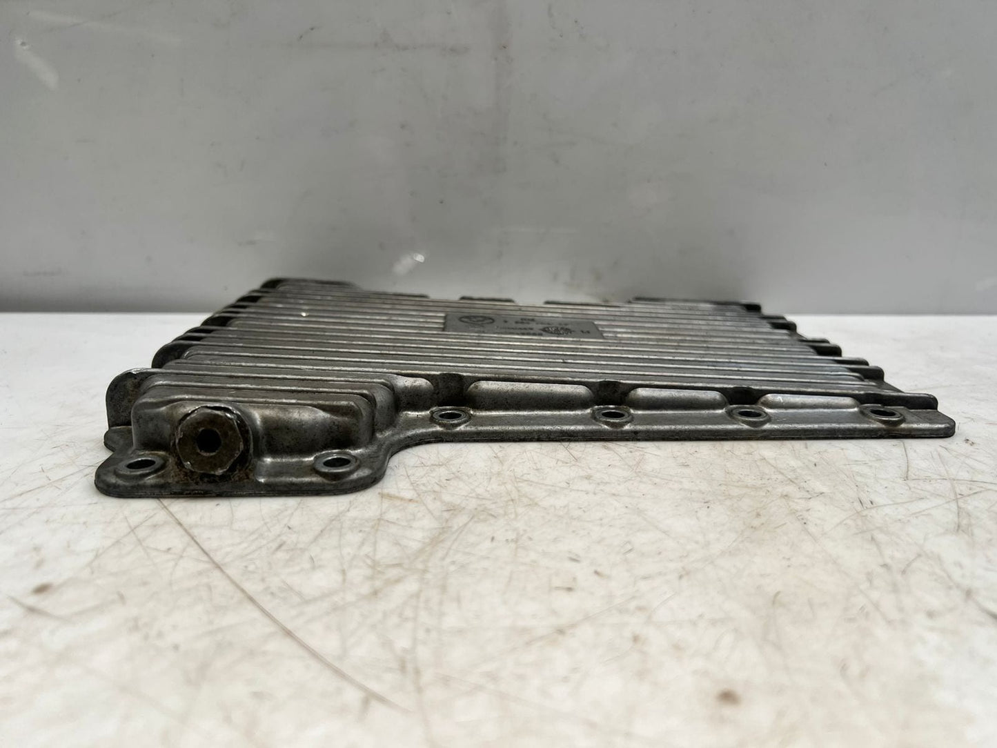 2003-2005 LAND ROVER X5 L322 with 4.4 V8 engine M62B44 Oil Pan 7504653 - 02