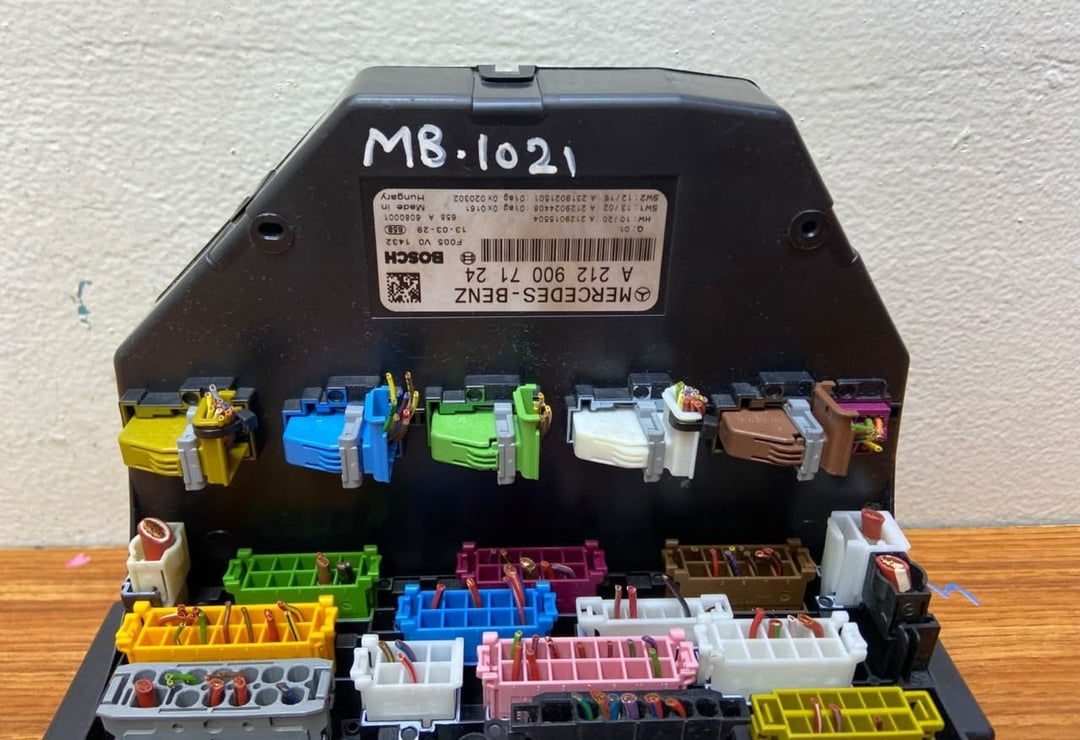 Mercedes Front Sam Fuse Box Control Module A2129007124 W212 E-Class W218 W204
