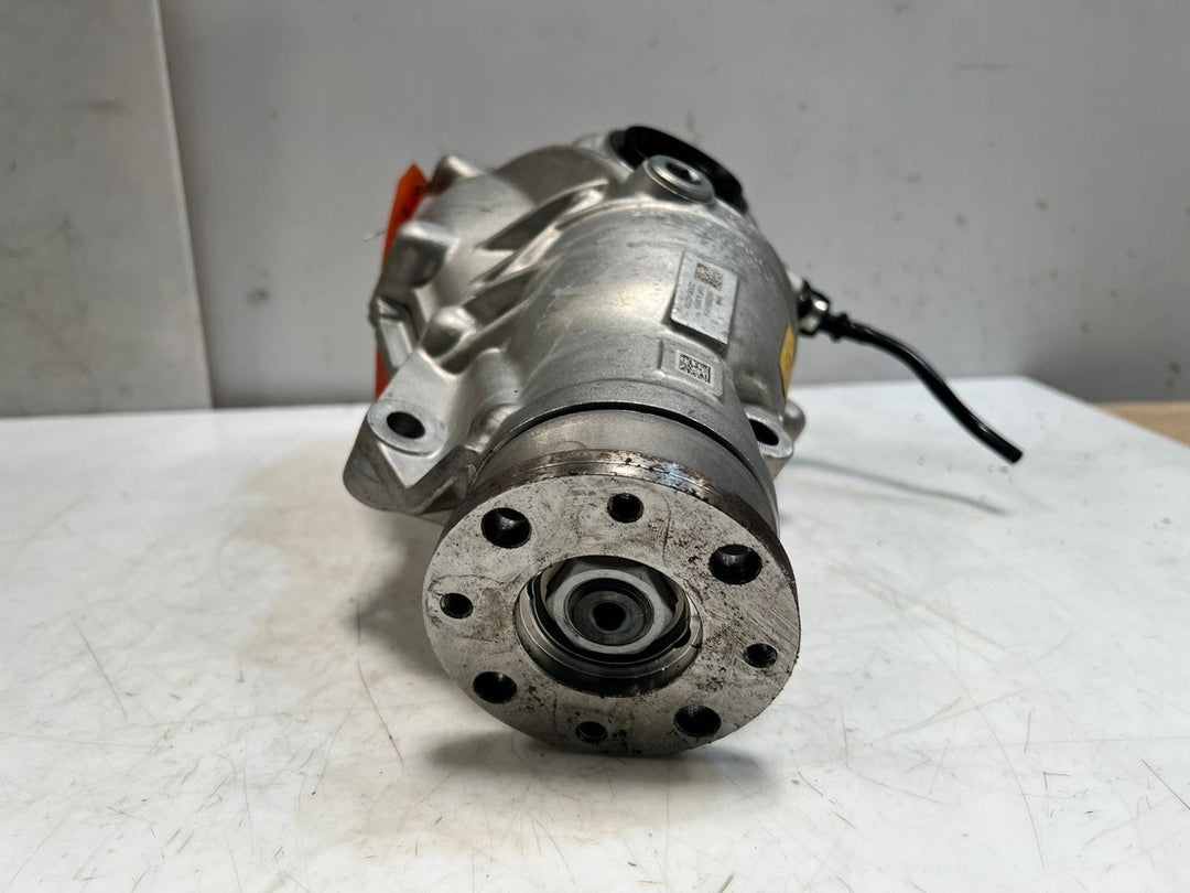 2014 BMW X5 F15 N47 X6 E71 F10 F20 F30 E70 Front AXLE Differential 8635861 OEM
