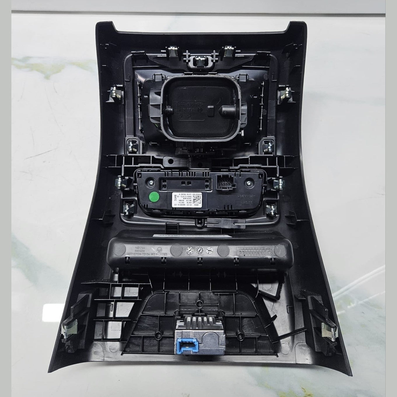 2022-2024 BMW X3 G01 Cover Center Console Rear 9461902 OEM