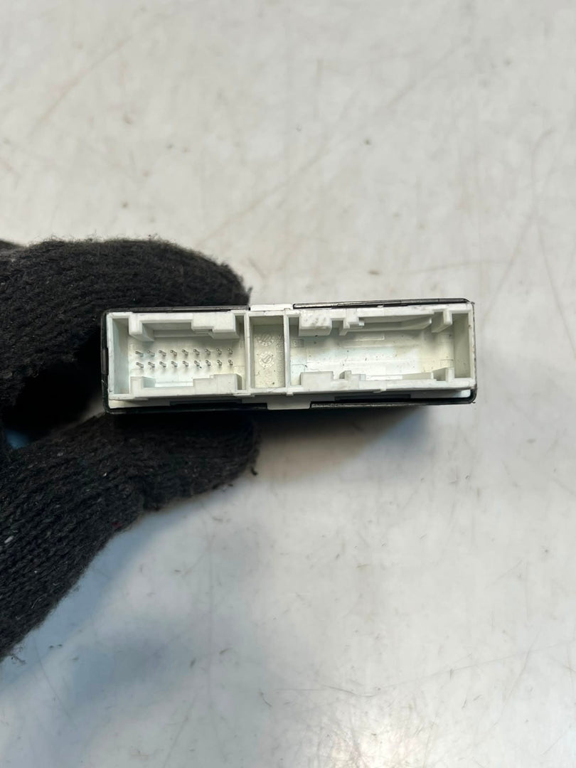 2011-2017 BMW X3 X4 F25 F39 F48 F45 F15 Parking Distance Control Module 6805061