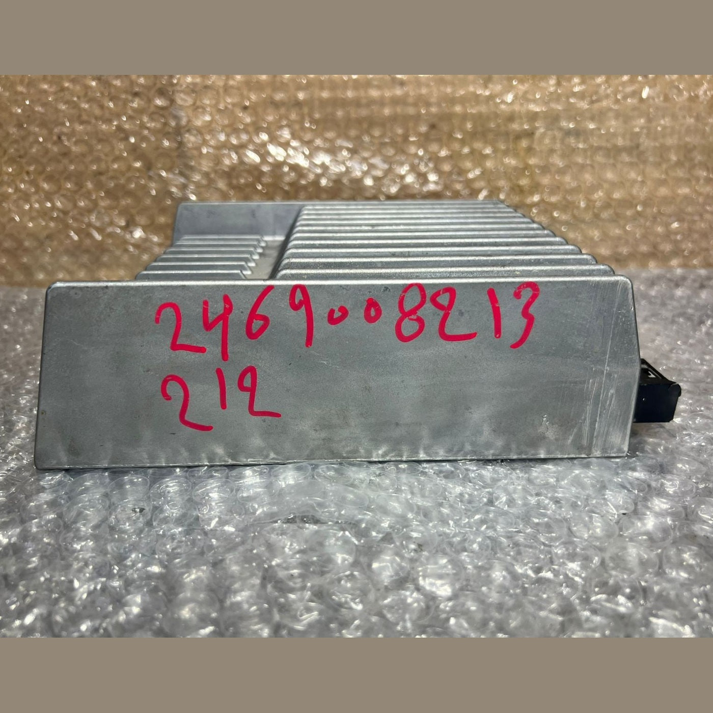 14-18 Mercedes W246 CLA Harman Kardon Audio Sound Amplifier Amp A246 9008213 OEM