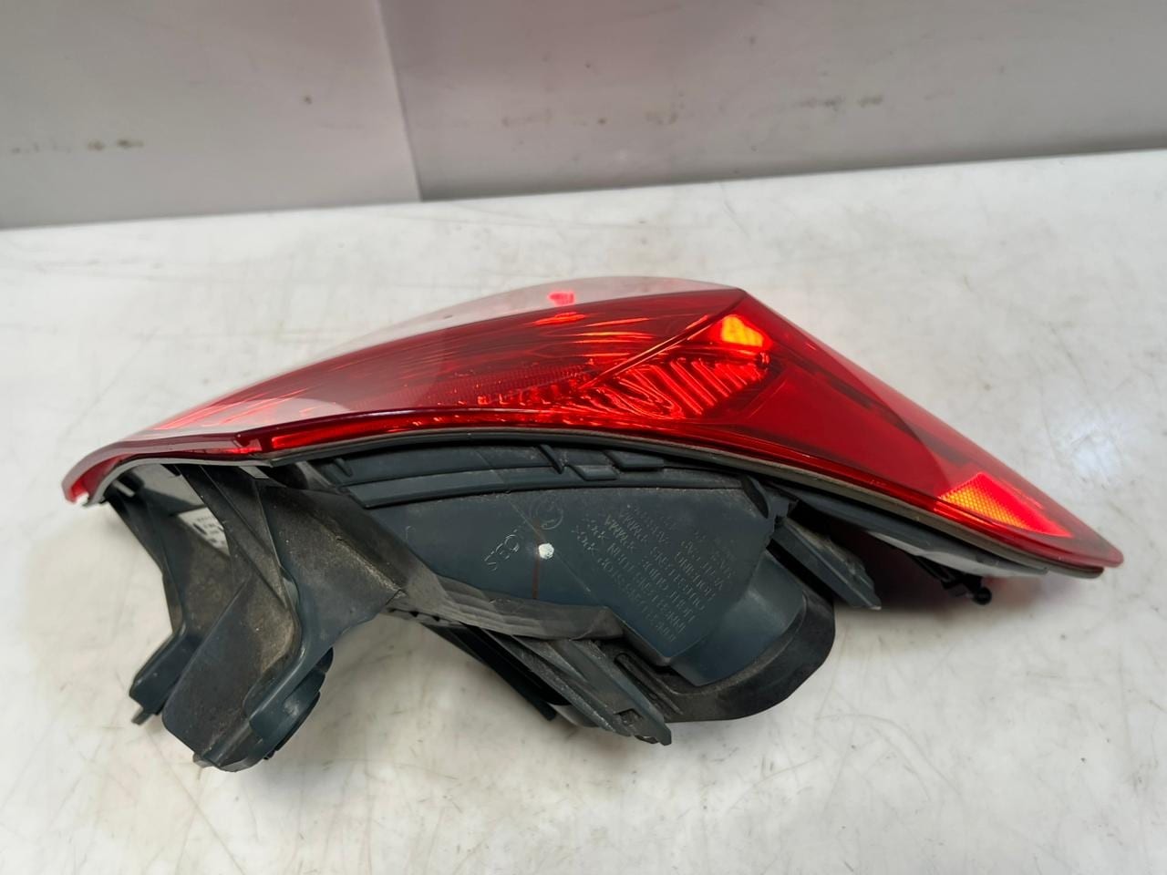 BMW 3 Series F30 F35 F31 Rear Tail Light Left Side 7372785 OEM