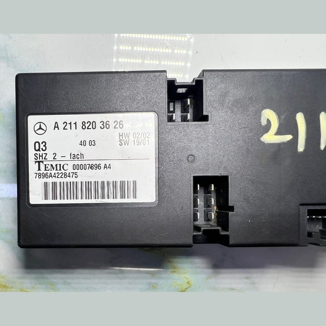 2004 Mercedes-Benz E-Class W211 E55 AMG Seat Heating Control Module A211 8203626