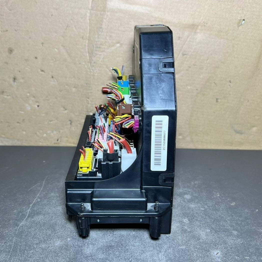 10-16 Mercedes-Benz W212 W204 Front SAM Module Relay Fuse Box A212 9002827 OEM