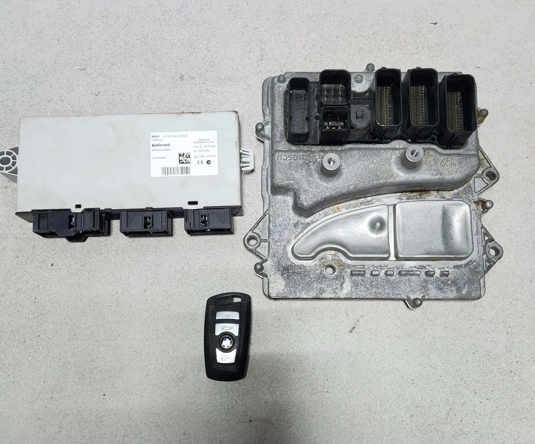 2015 BMW ActiveHybrid 7 Engine Control Module 8641404 F01 F02 F10 F30 ECU SET