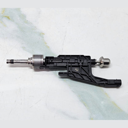 BMW Petrol Engine B46 B48 Fuel Injector Petrol 8656548 OEM Single Piece