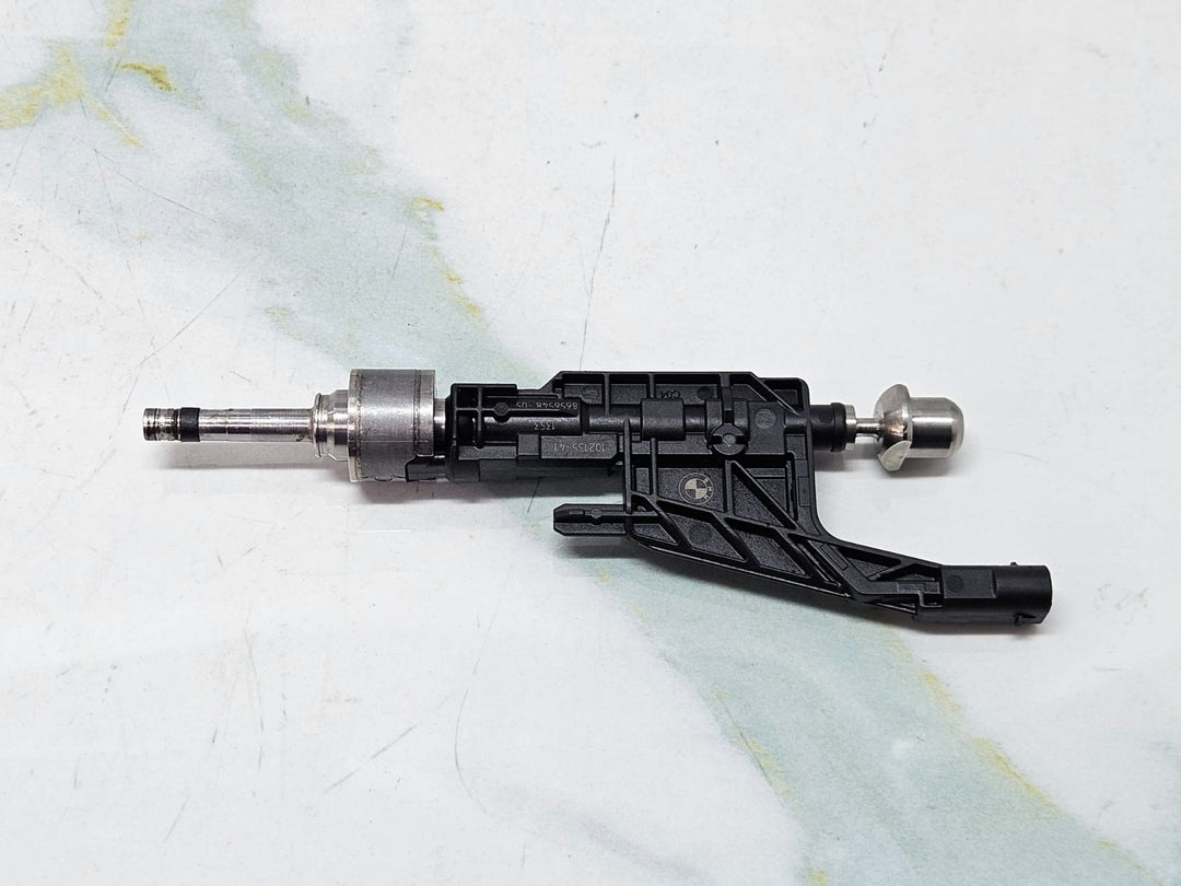 BMW Petrol Engine B46 B48 Fuel Injector Petrol 8656548 OEM Single Piece