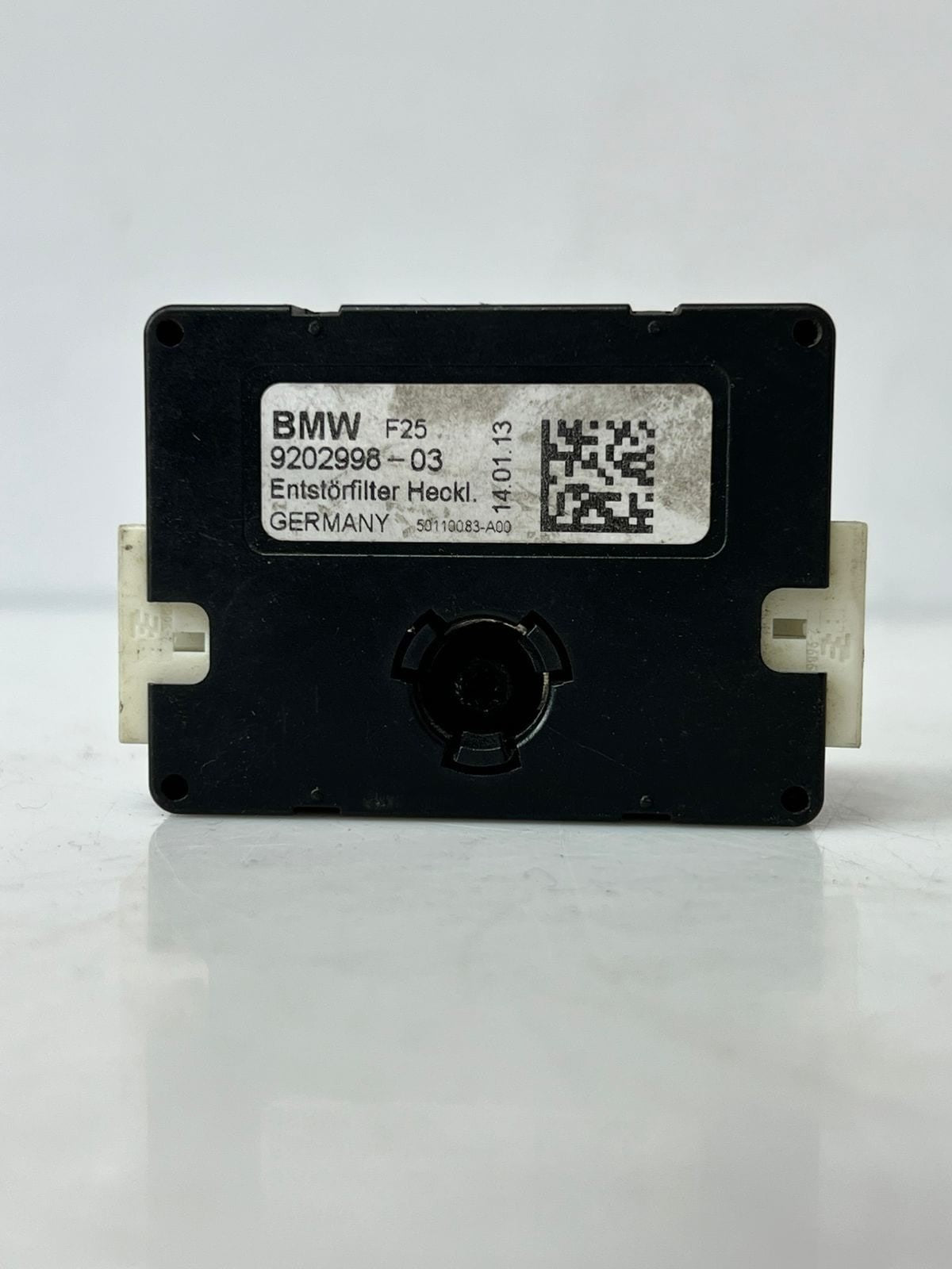 2011-2017 BMW X3 F25 and F26 Antenna Noise Filter Amplifier 9202998 OEM