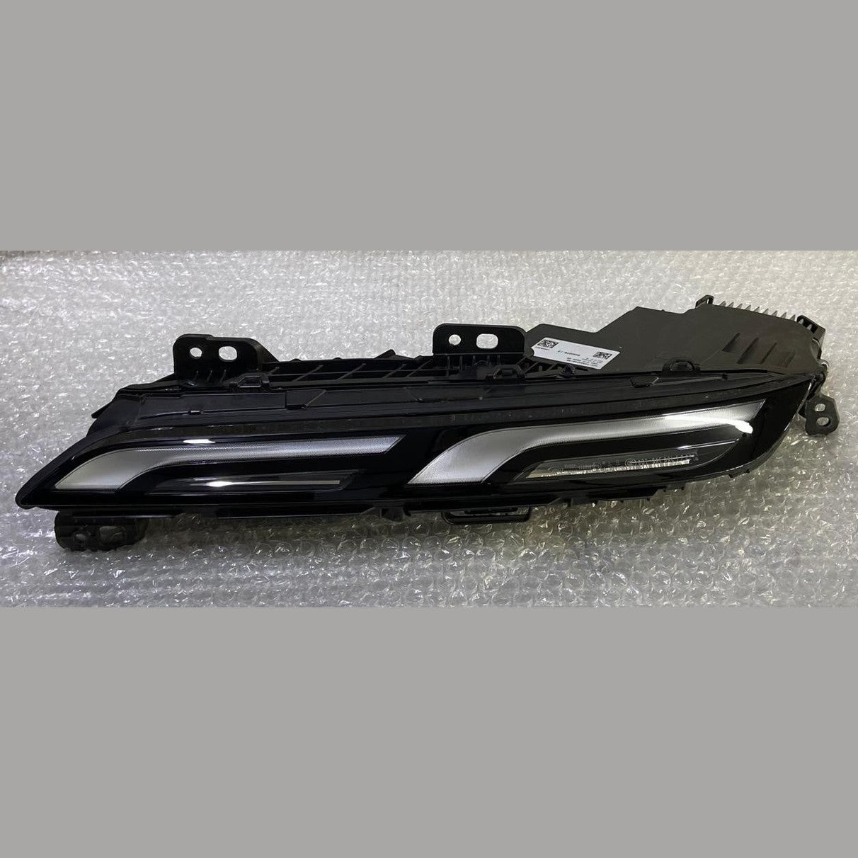 OEM 2023-2024 BMW 7 SERIES G70 LEFT DRL DAYTIME RUNNING LIGHT LED 9450079