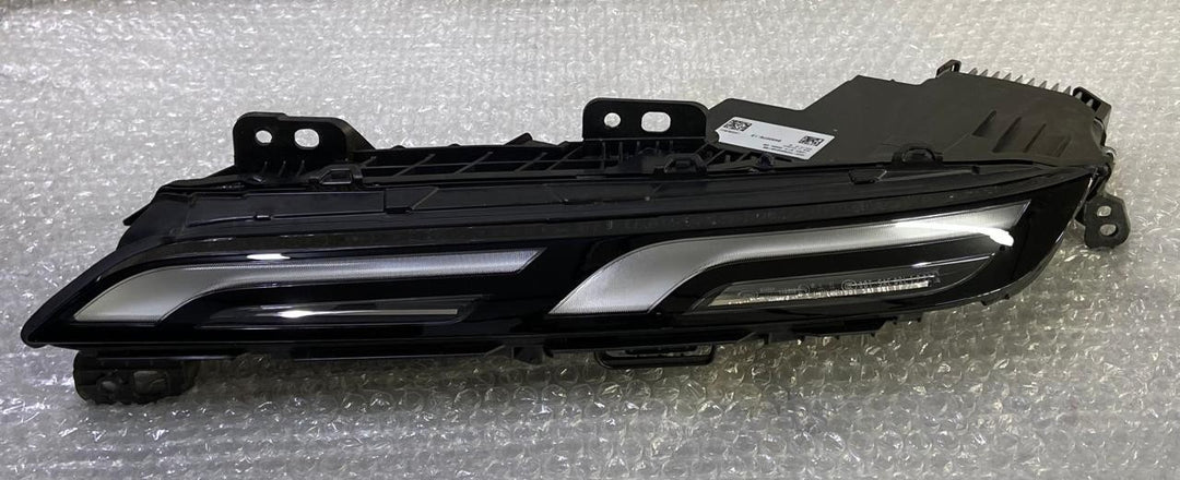 OEM 2023-2024 BMW 7 SERIES G70 LEFT DRL DAYTIME RUNNING LIGHT LED 9450079