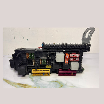 2012-2014 Mercedes-Benz C300 Rear Relay Fuse Box Sam Module 204 906 0105 W204 C2