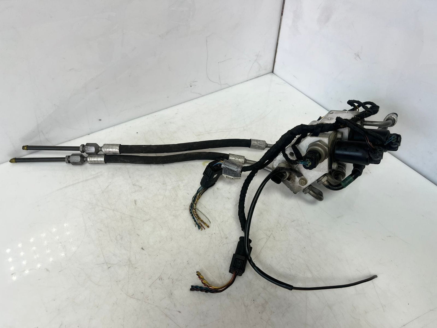 2002-2005 BMW 7' 745i 760Li Dynamic Drive Hydraulic Pump 6758704 OEM