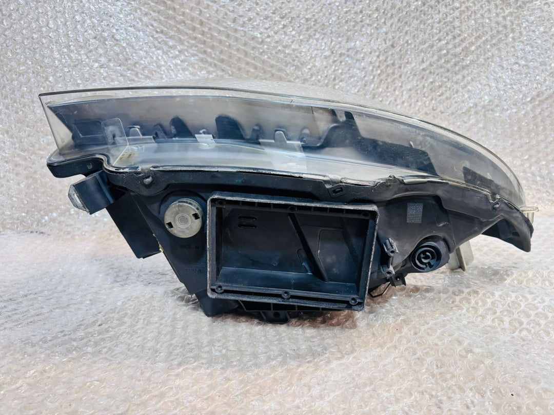 Bmw 1 Series E87 116i 2007 to 2010 Headlamp Headlight LHS QS74  7193389 none xen