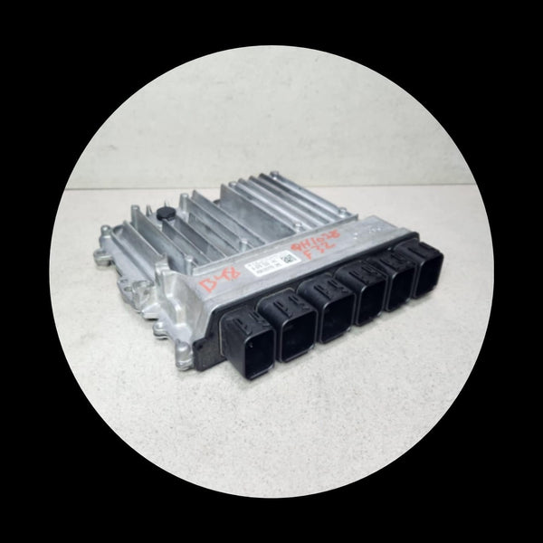BMW F30 F31 F32 F33 F34 F35 B48 330i 430i Engine Control Unit DME 8676533 OEM