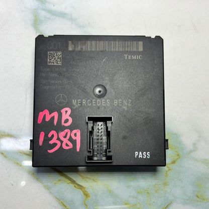 2007-2013 Mercedes-Benz W221 S-Class Gateway Control Module A2215408845 OEM