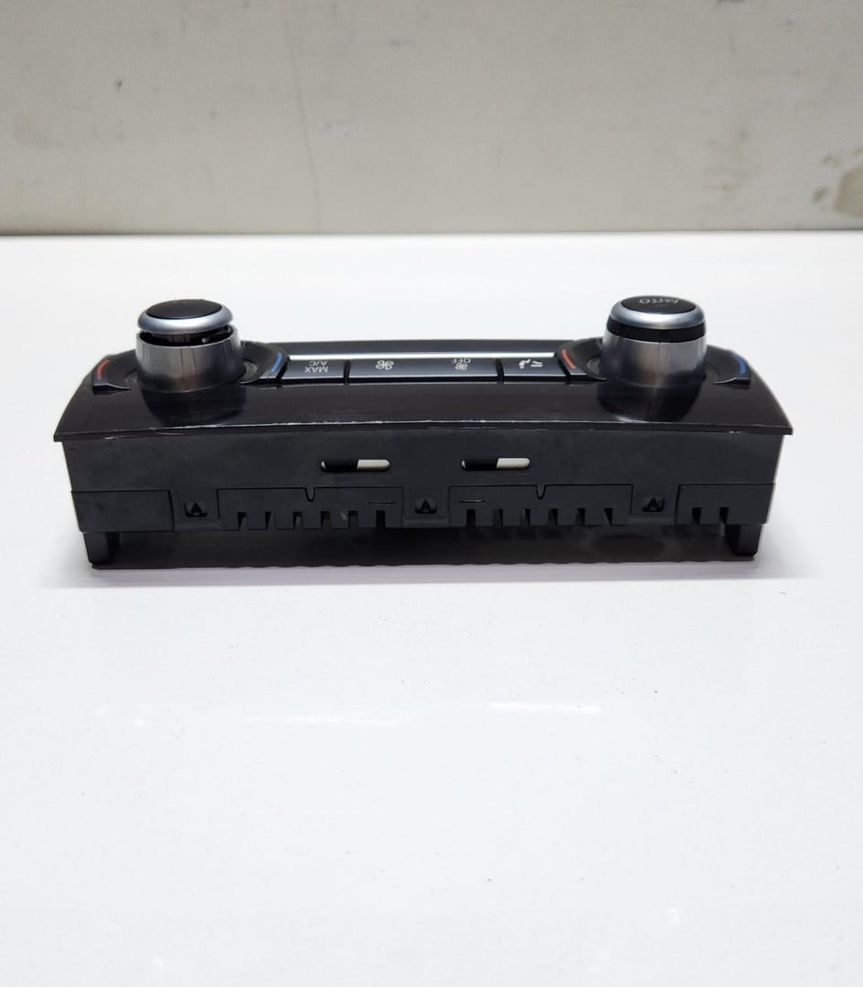 Genuine 2011-2015 BMW 740Li Rear Climate Control Unit 9304718 F01 F02 F03 F04 