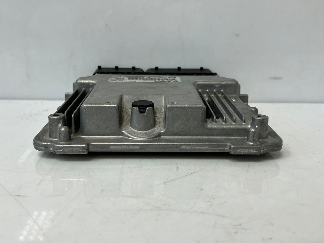 BMW F10 F11 520D 1 2 3 4 5 X3 DDE Engine Control Unit ECU 8574380 OEM 
