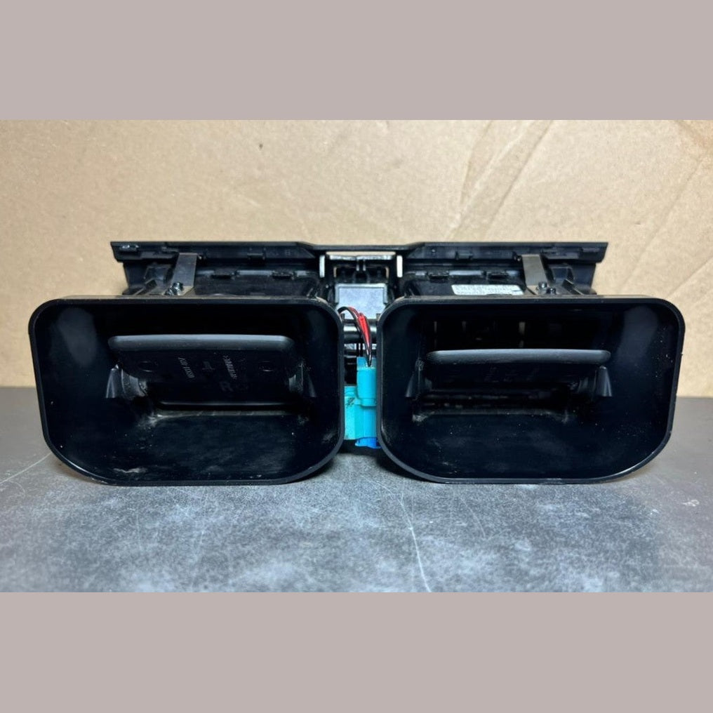 2008-2010 Mercedes W204 C-Class Front Center Dashboard  Heater A/C Air Vent