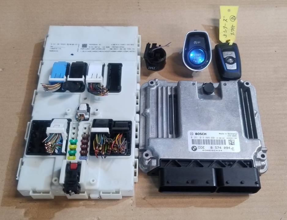 BMW F30 N47 F31 320D X3 F25 ENGINE CONTROL UNIT ECU SET DDE BASIC - 8574094