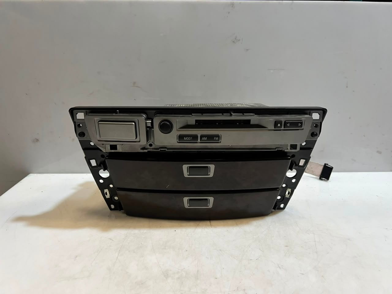 BMW 740i 7 Series E65 E66 Radio/CD/DVD/GPS Head Unit 9150993 OEM