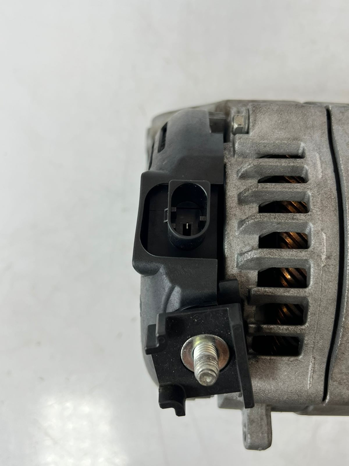 2012-2016 BMW 328i 320i, X1, X3, X5 528i N20 Alternator 7605061 OEM
