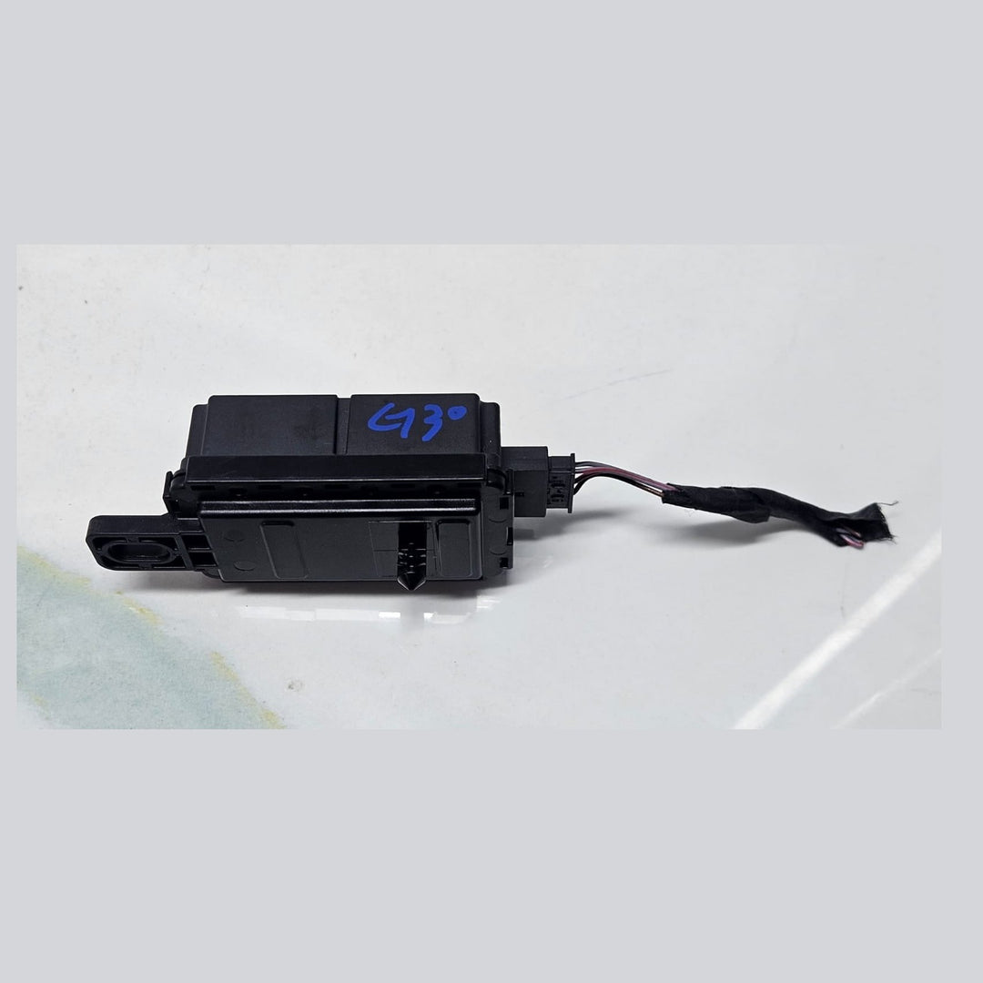 2017-2020 BMW 530i G30 G31 G11 G12 Radio Remote Control Receiver 6810213 OEM