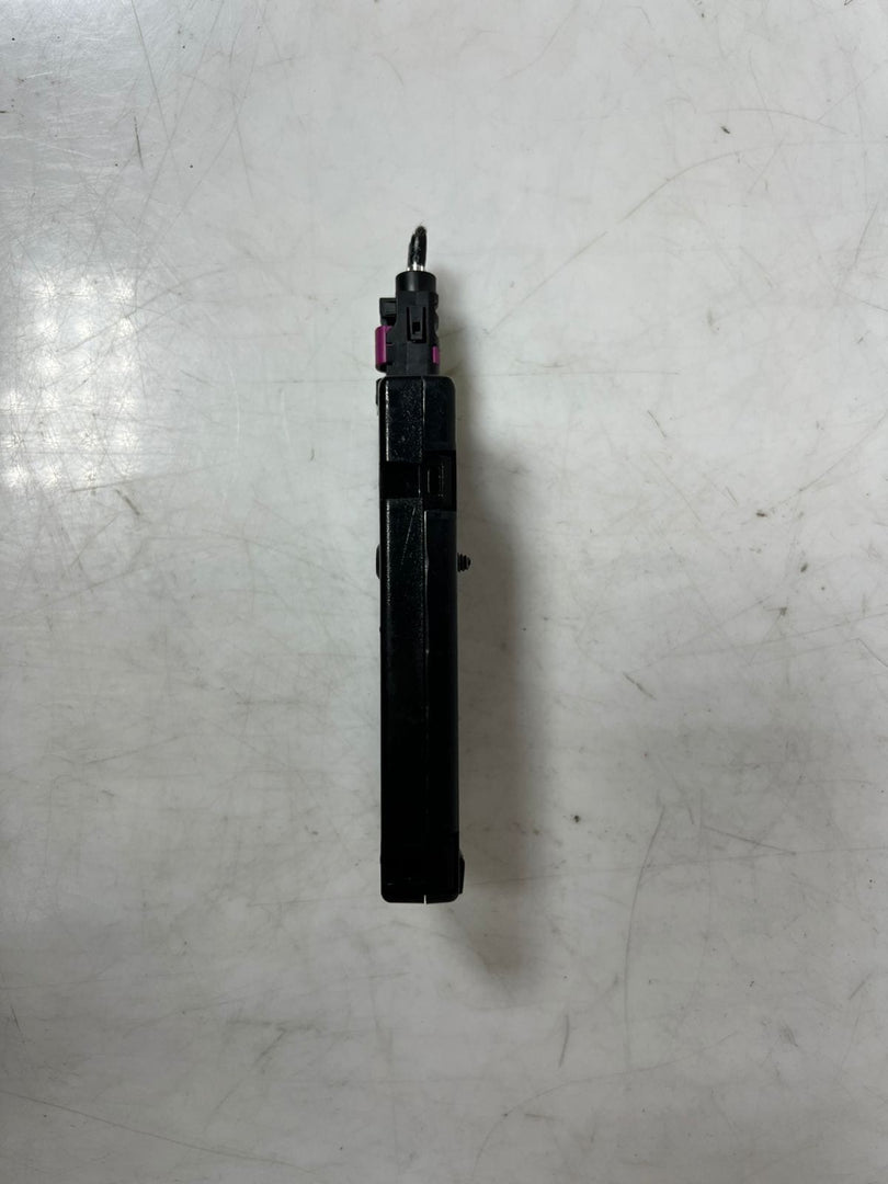 BMW F22 F30 F32 F35 F52 F80 M3 F82 M4 F87 M2 Antenna Amplifier 9231178 OEM