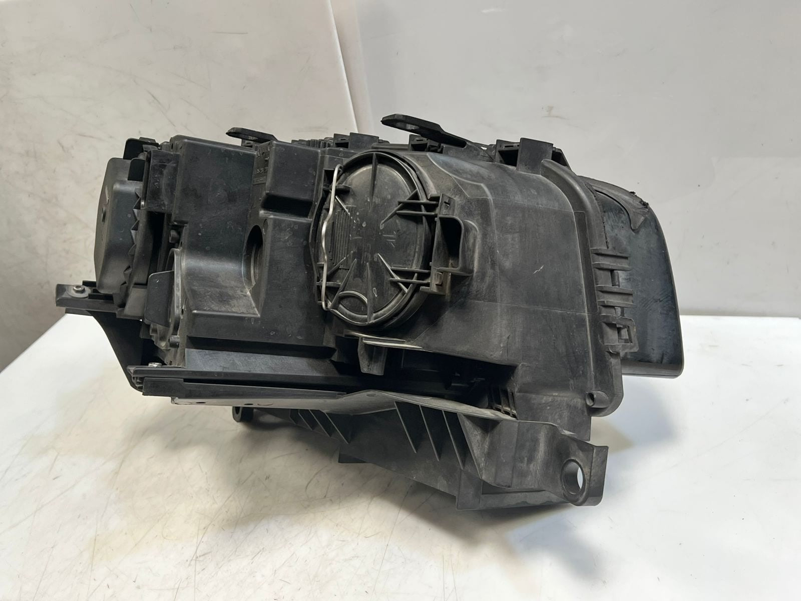 2008-2009 BMW X3 E83 Front Headlight Right & Left halogen 7162196
