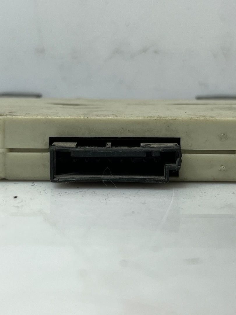 2004 BMW 3-Series 318i E46 N46B20A Antenna Amplifier 6906073 OEM
