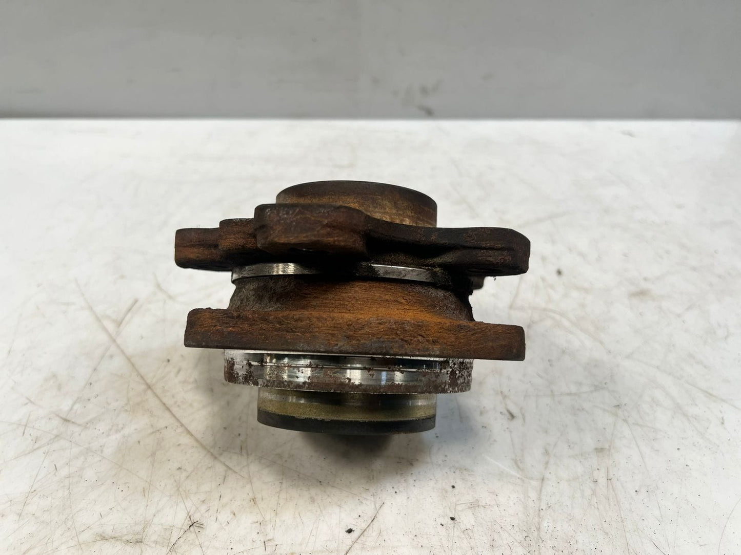 2017-2024 BMW X3 X4 G20 G21 G30 G31 Rear Wheel Bearing Hub 6869788 OEM