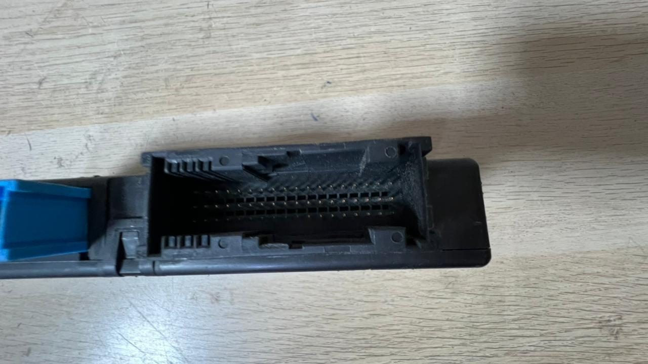 2011-2017 BMW X3 F25 X4 F26 Central Gateway Module Control Unit ECU 9282285 