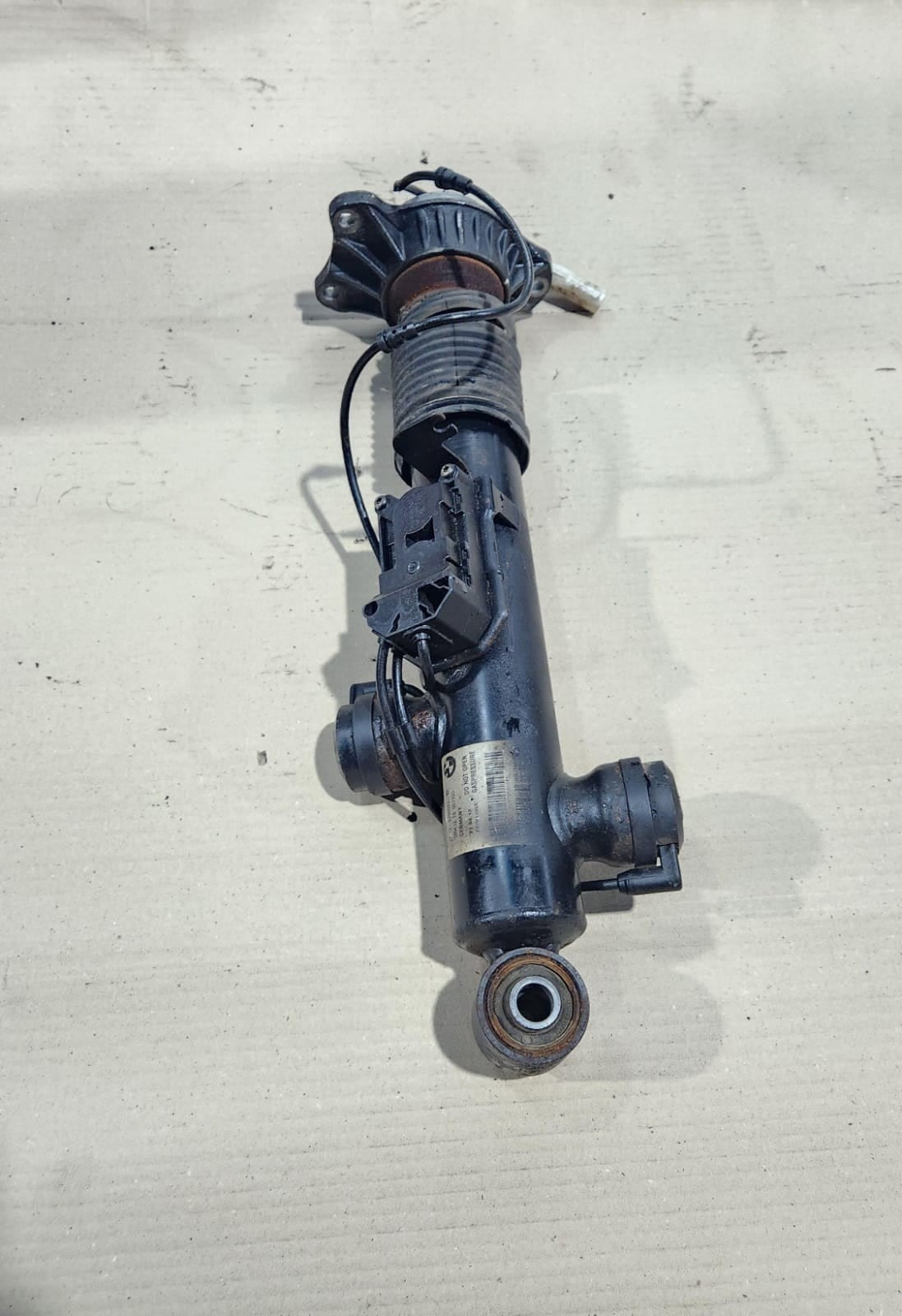 BMW 5 Gran Turismo Rear Left Shock Absorber 6796943 5 Series 535GT