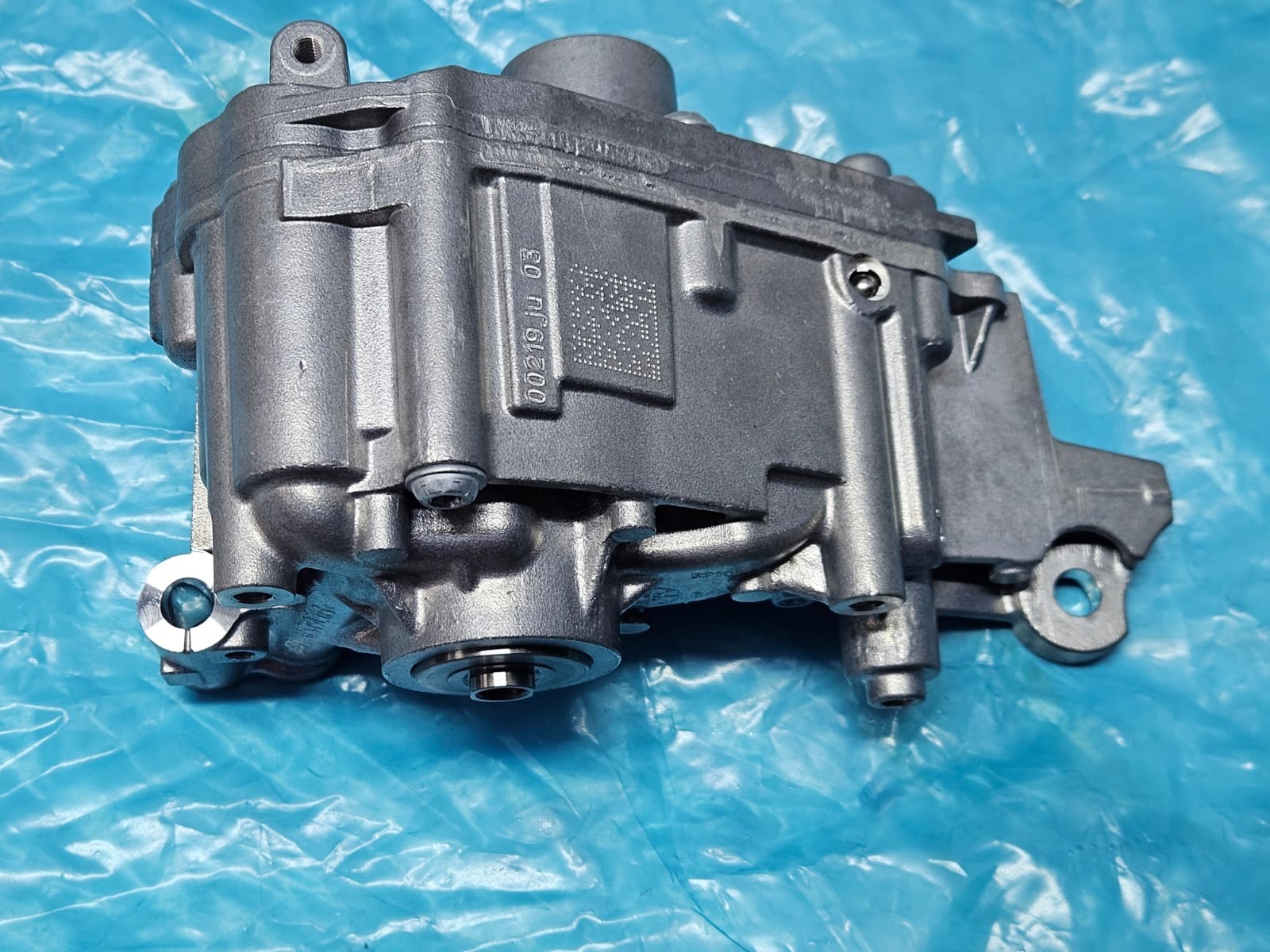 OEM BMW F80 F82 F83 M3 M4 S55 Engine Oil Lubrication Pump Brand New 8011851