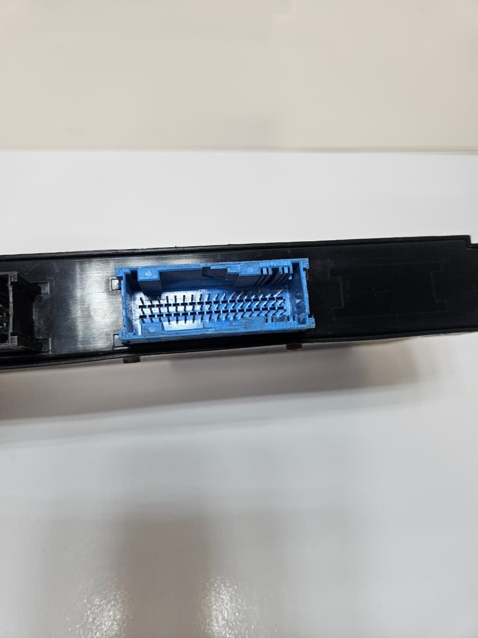 Genuine 2007-2013 BMW 328i 335i Body Control Module 9134479 OEM