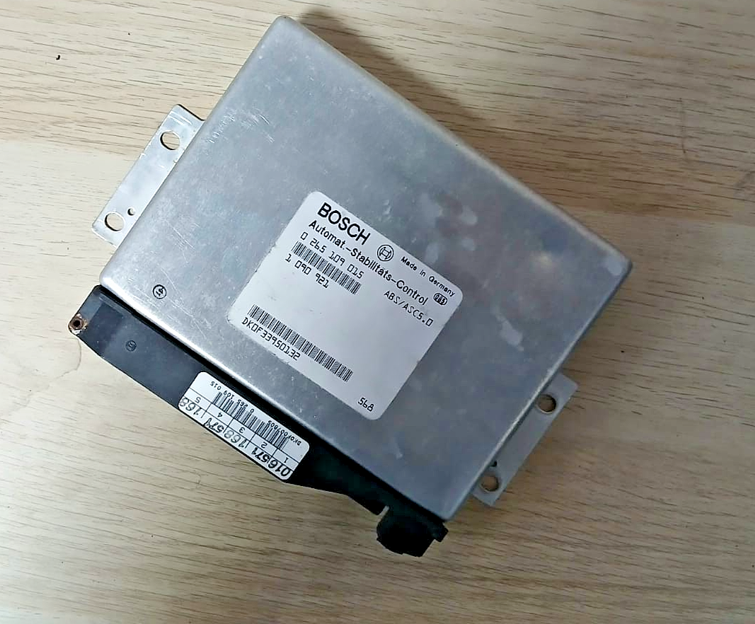 BMW 7 Series E38 ABS ASC+T Basic Control Unit Module Bosch 1090921 0265109015