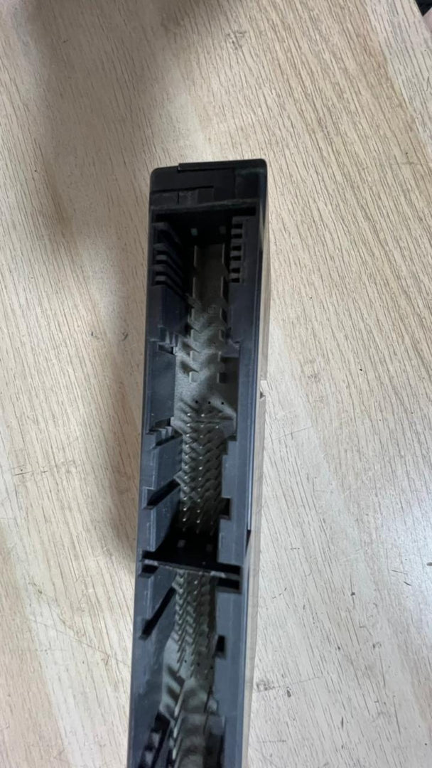 BMW Body Gateway Control Module 9167205 5 and 6 Series E60 E61 E63 E64