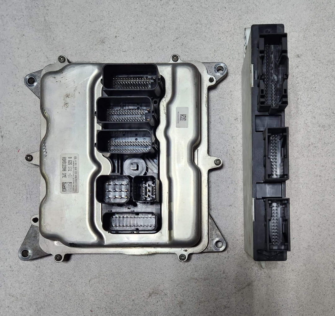 2014 BMW 320i 2014 F30 N20 Engine Control Unit DME ECU Set 8626172 OEM
