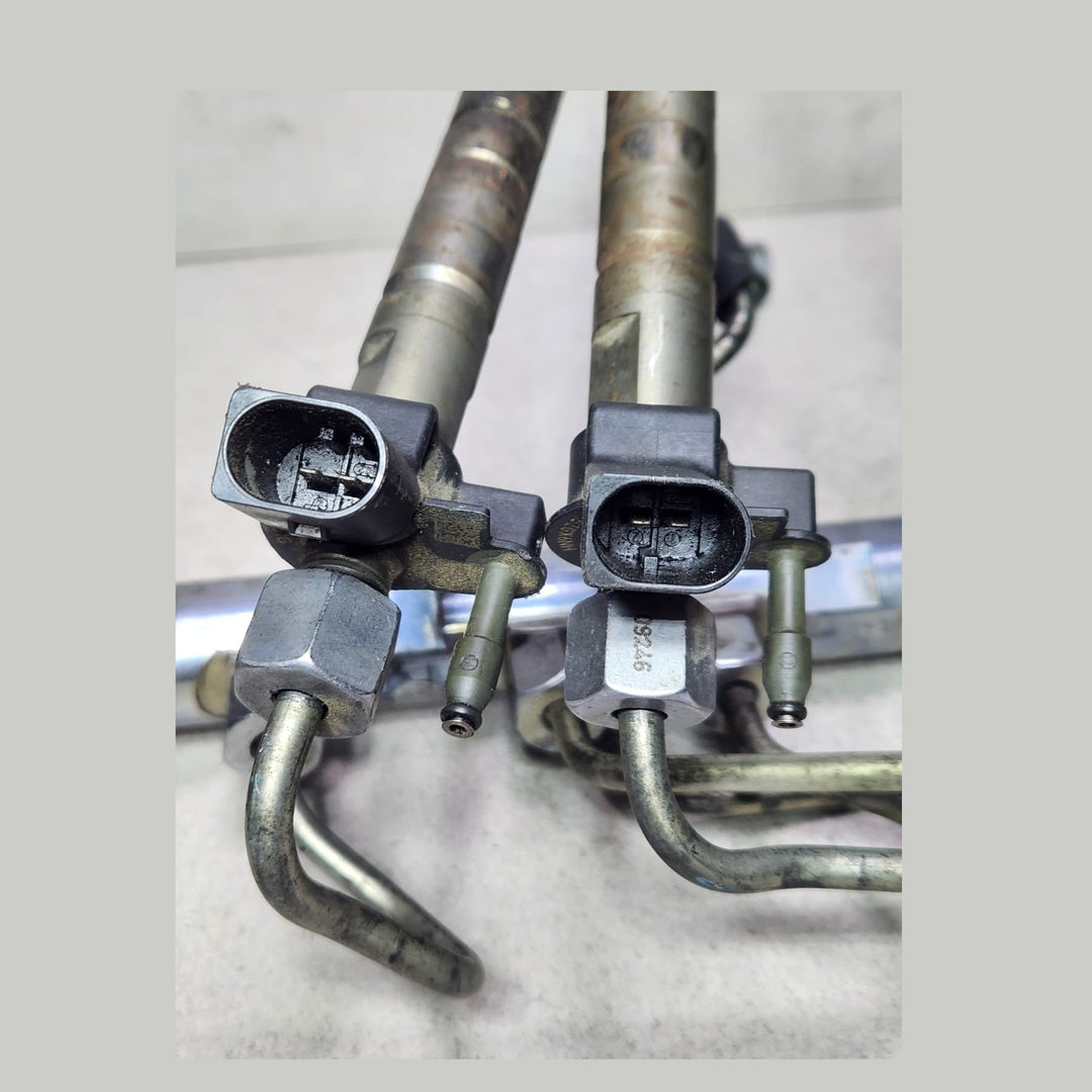 2008 BMW 3 Series E90 E91 F30 and X3 E83 N47 Fuel Injector Rail 7809128 OEM