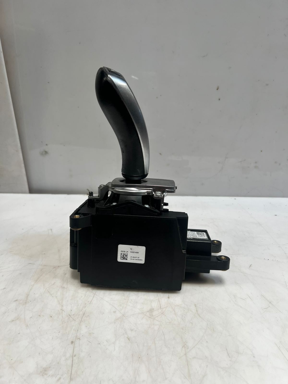 2007 BMW X5 E70 and X6 E71 Automatic Gear Shift Selector Switch 9162977 OEM RHD