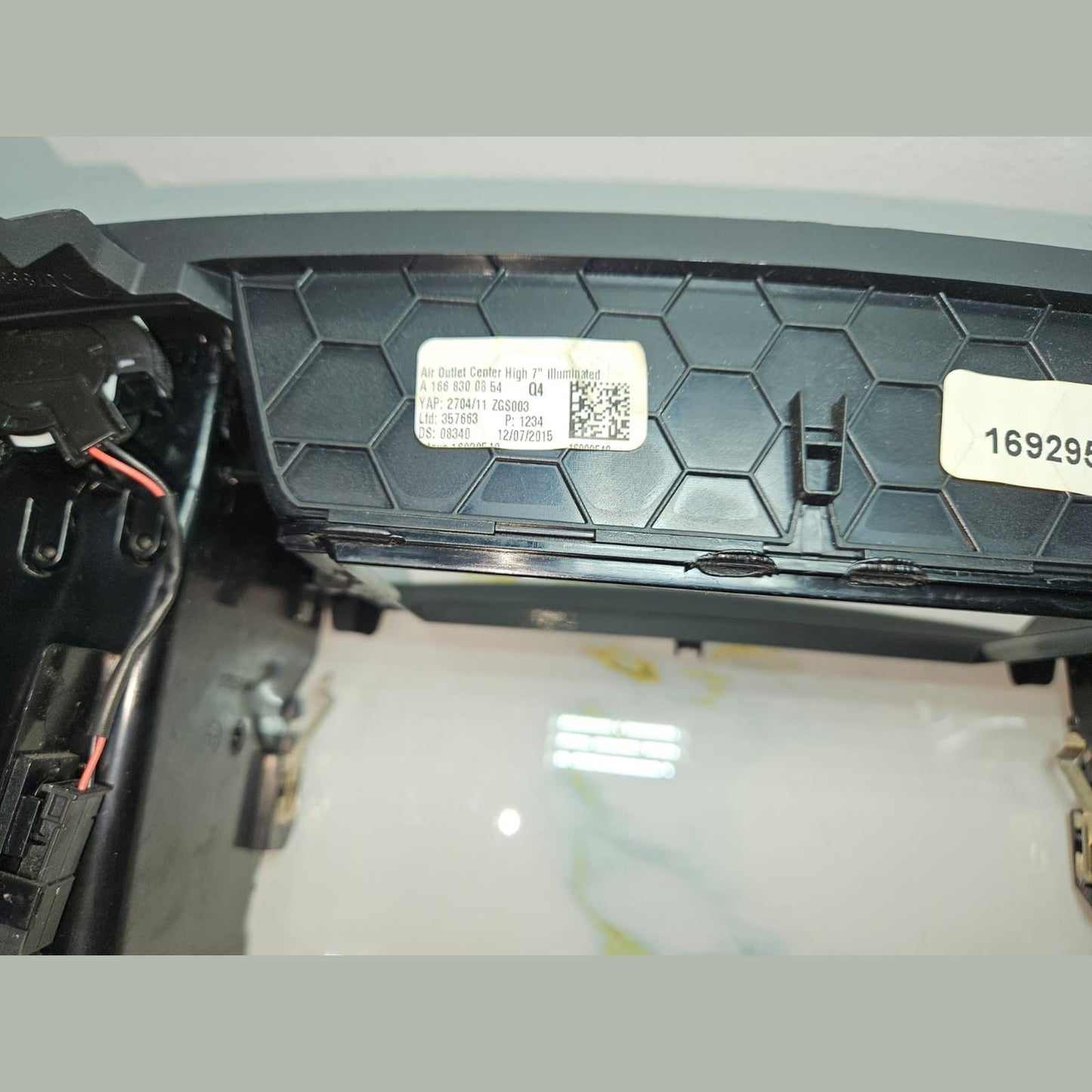 12-16 Mercedes W166 Dash Dashboard Center \ Left & Right A/C Air Bezel Trim Set