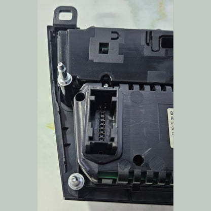 OEM BMW 7 F01 F02 F03 F04 Climate control and Radio Panel 9224749